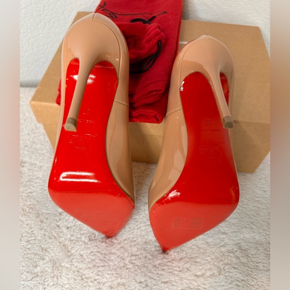 Christian Louboutin So Kate - Picture 3 of 11